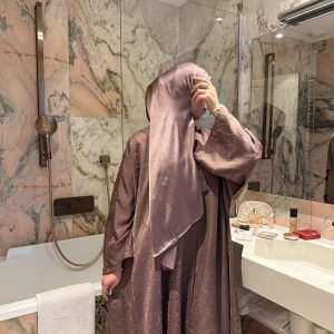 Abaya Rose Poudré